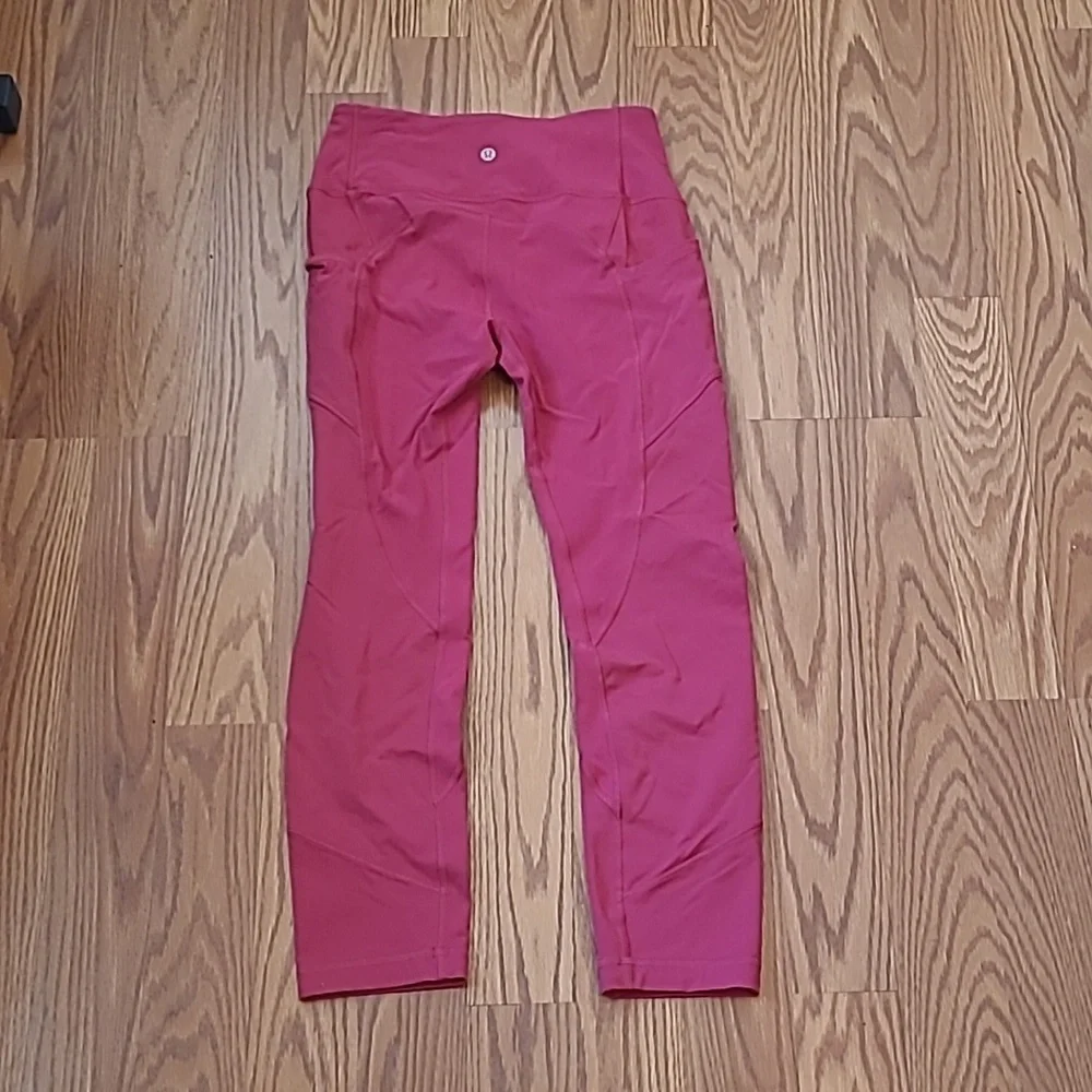 Lululemon All The Right Places Crop II *23" Size 6 - Picture 11 of 13
